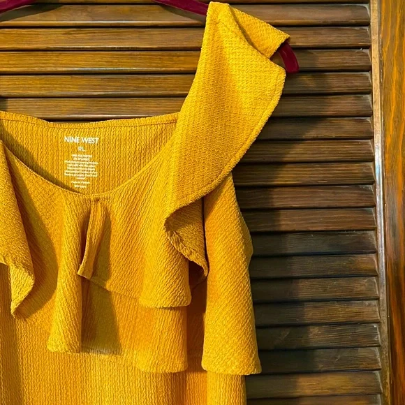 Nine West Deep Mustard Orange/Yellow Sleeveless Blouse - Picture 4 of 5